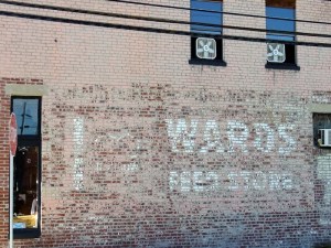 wardsfeedstoreoldsign